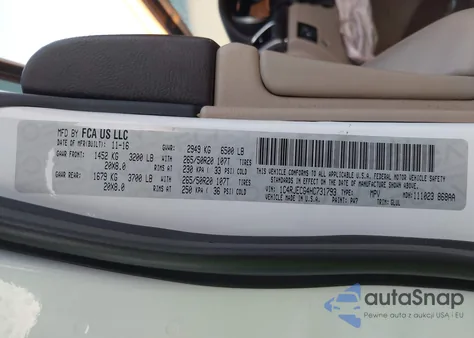 2017 Jeep Grand Cherokee Overland 4X2 z USA, uszkodzony, nr VIN 1C4RJECG4HC731793